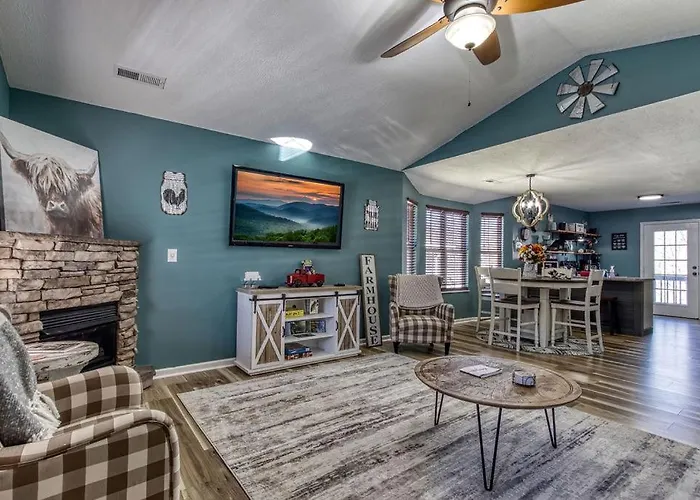 The Mason Jar, Hot Tub, Wifi, 560 Free Tickets Each Paid Day Villa Pigeon Forge